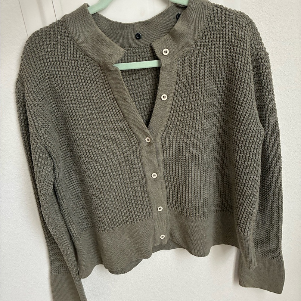 Vetta Waffle Knit Crop Button-Up Sweater Cardigan